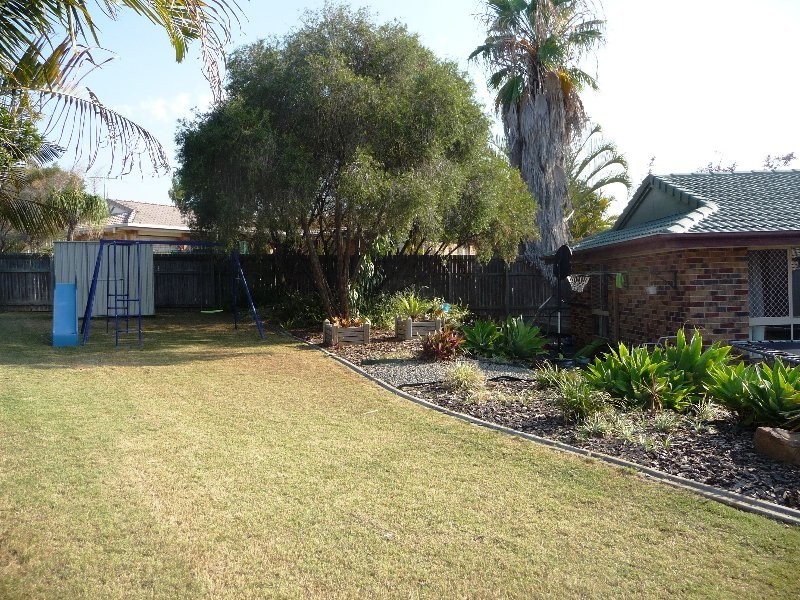 10 Oregon Close, Yamanto QLD 4305