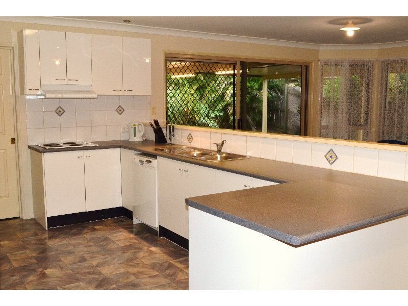 2 Palma Rosa Drive, Wulkuraka QLD 4305