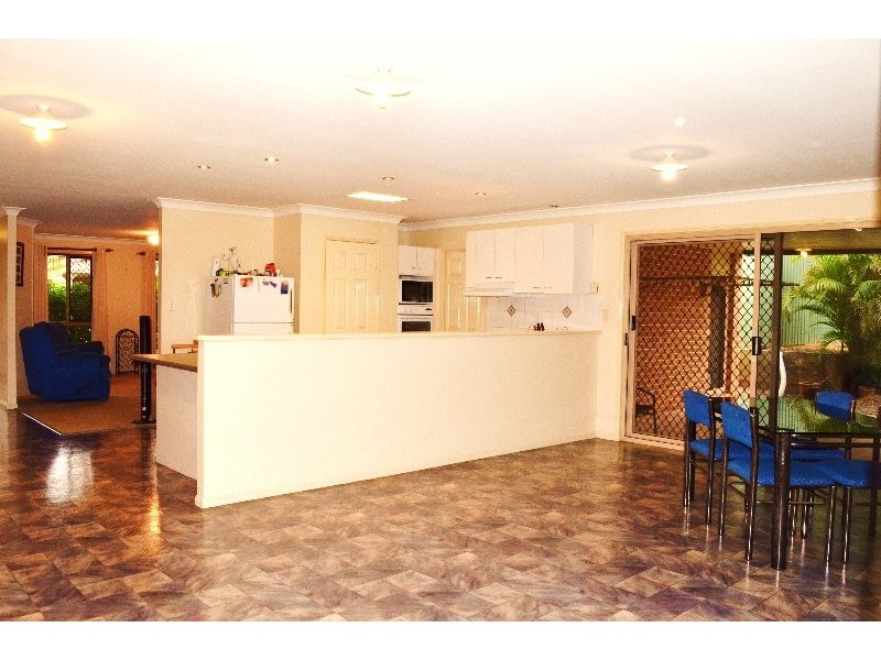 2 Palma Rosa Drive, Wulkuraka QLD 4305