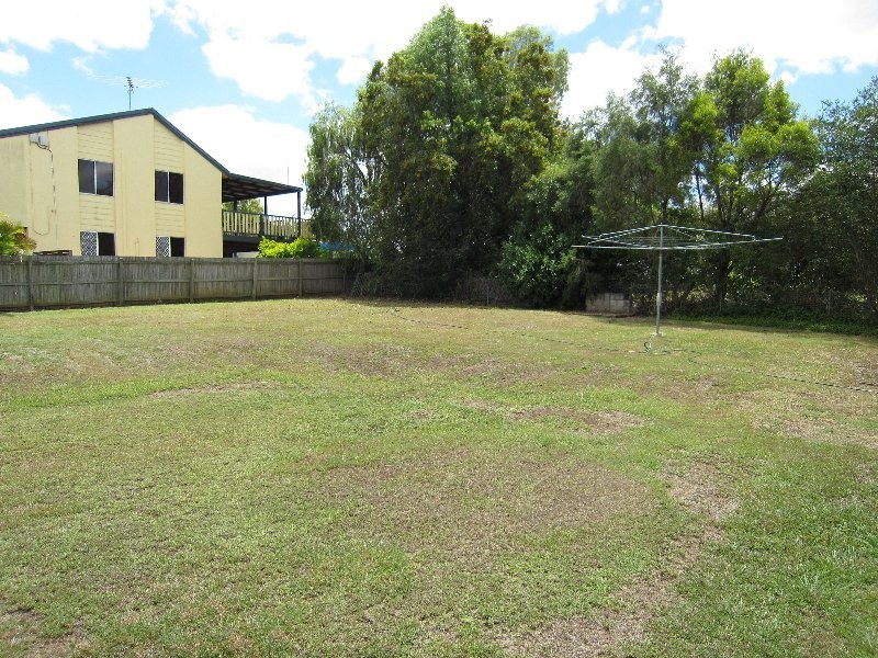 1 Eileen Street, Flinders View QLD 4305