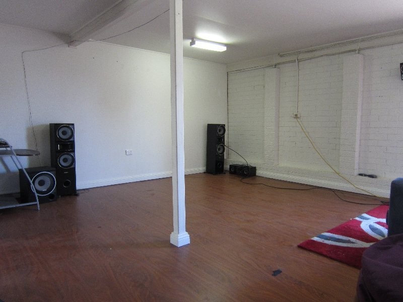 1 Eileen Street, Flinders View QLD 4305