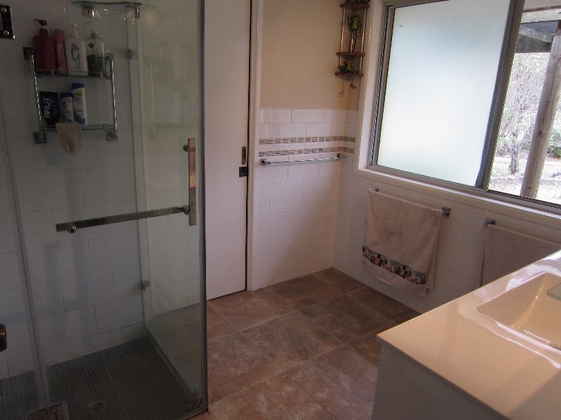 9 Midland Street, Yamanto QLD 4305