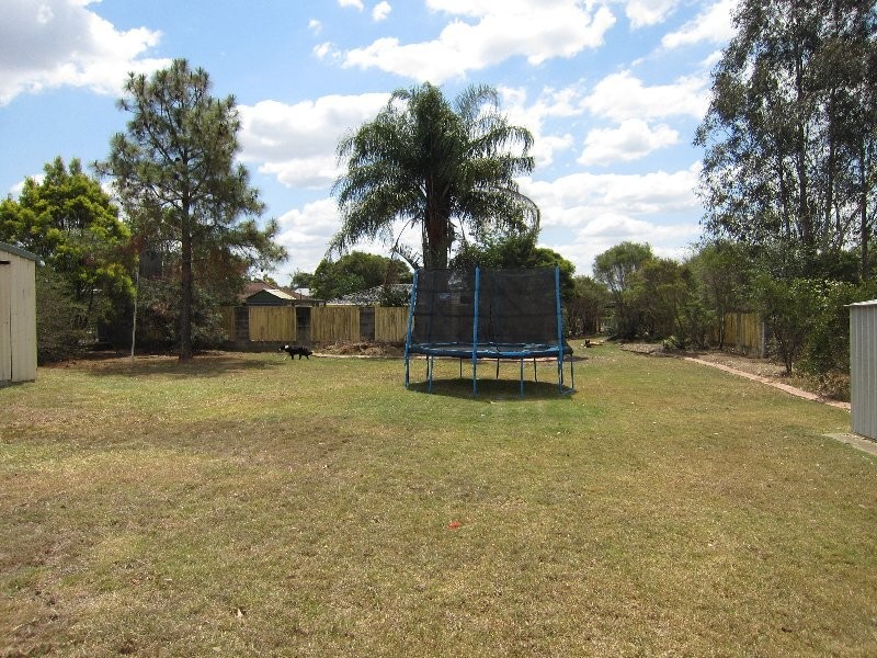 9 Midland Street, Yamanto QLD 4305