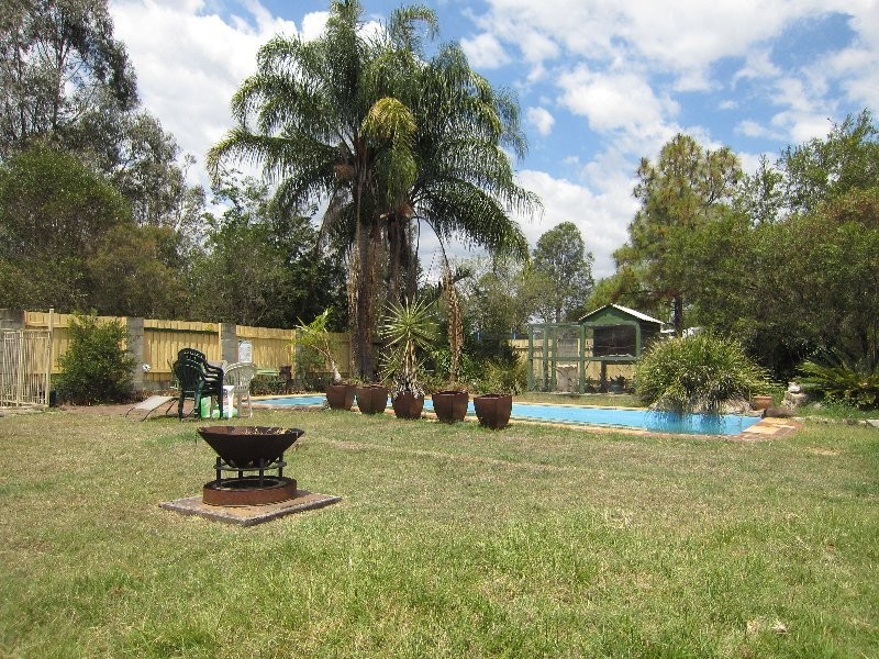 9 Midland Street, Yamanto QLD 4305