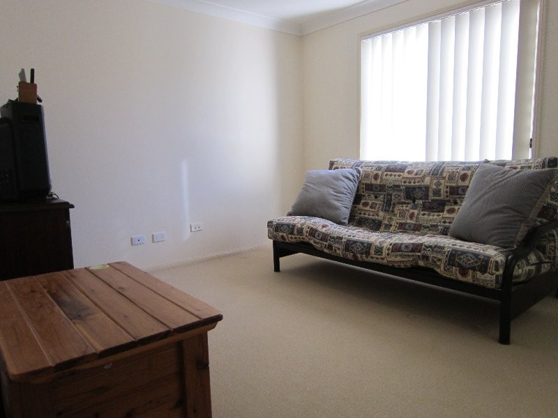2 Chesterfield Place, Flinders View QLD 4305