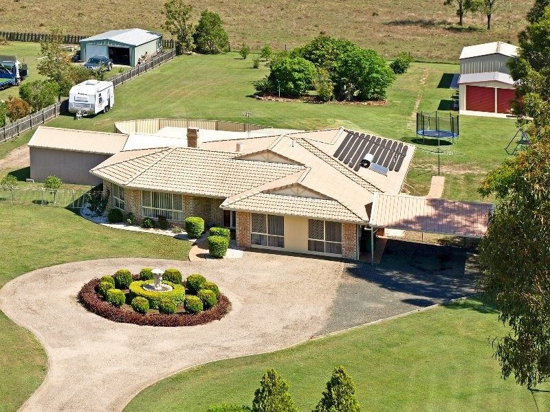 36 Roland Court, Peak Crossing QLD 4306