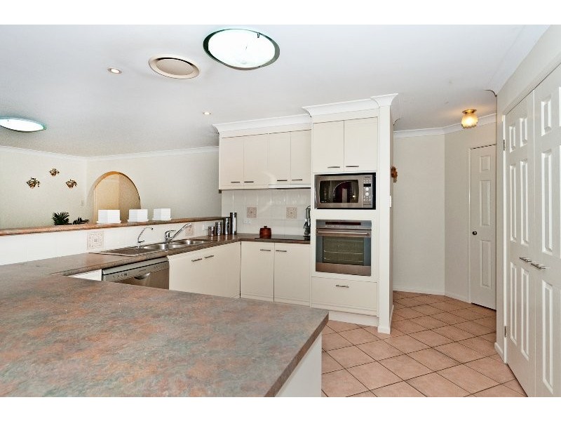 36 Roland Court, Peak Crossing QLD 4306