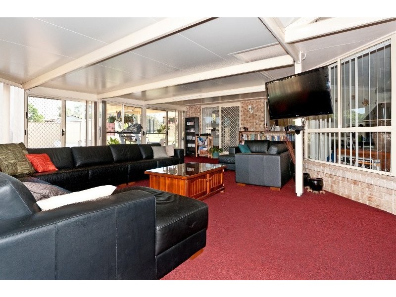 36 Roland Court, Peak Crossing QLD 4306