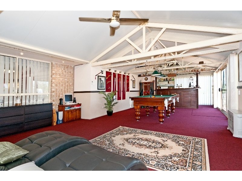 36 Roland Court, Peak Crossing QLD 4306