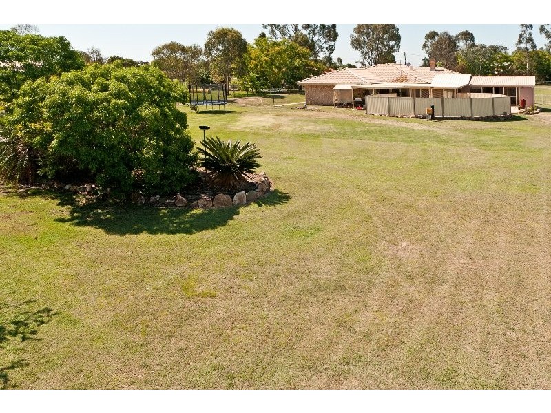 36 Roland Court, Peak Crossing QLD 4306