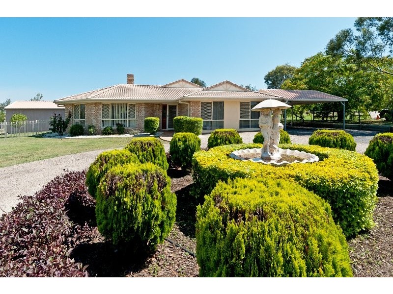 36 Roland Court, Peak Crossing QLD 4306