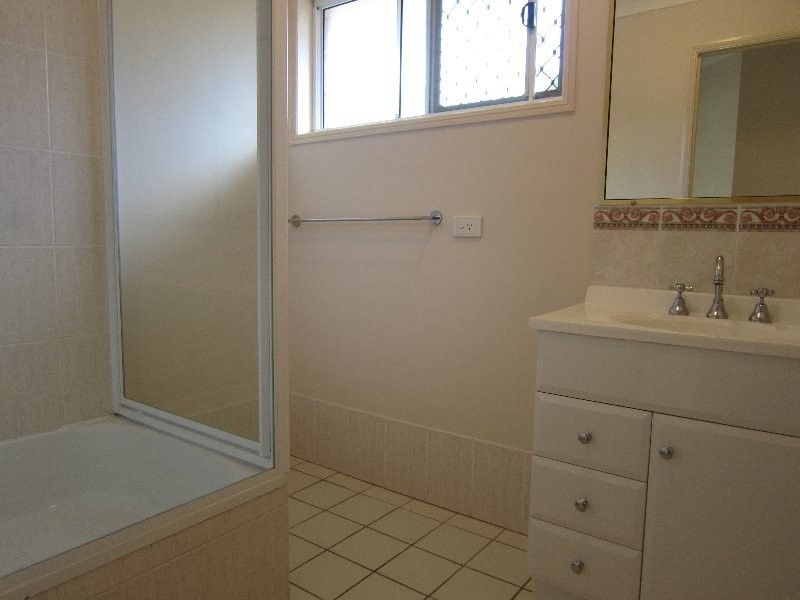 21 Oregon Close, Yamanto QLD 4305