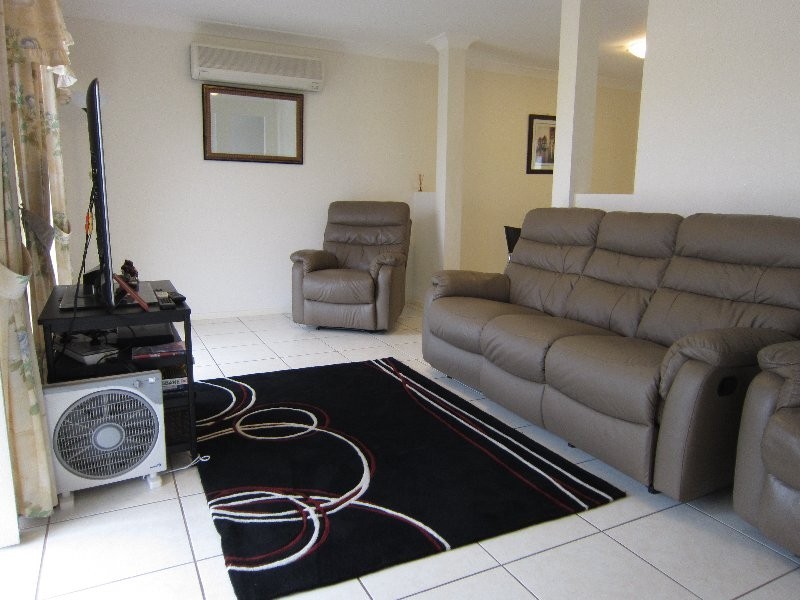 55 Discovery Street, Flinders View QLD 4305