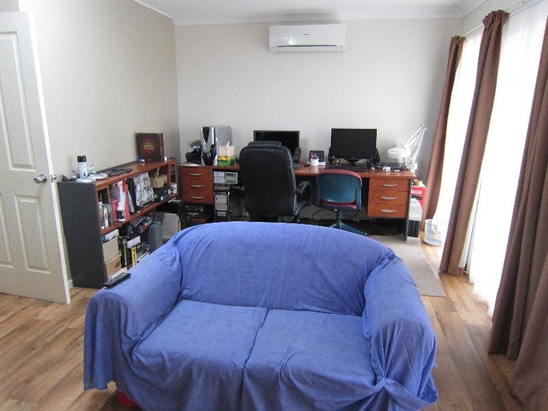 55 Discovery Street, Flinders View QLD 4305