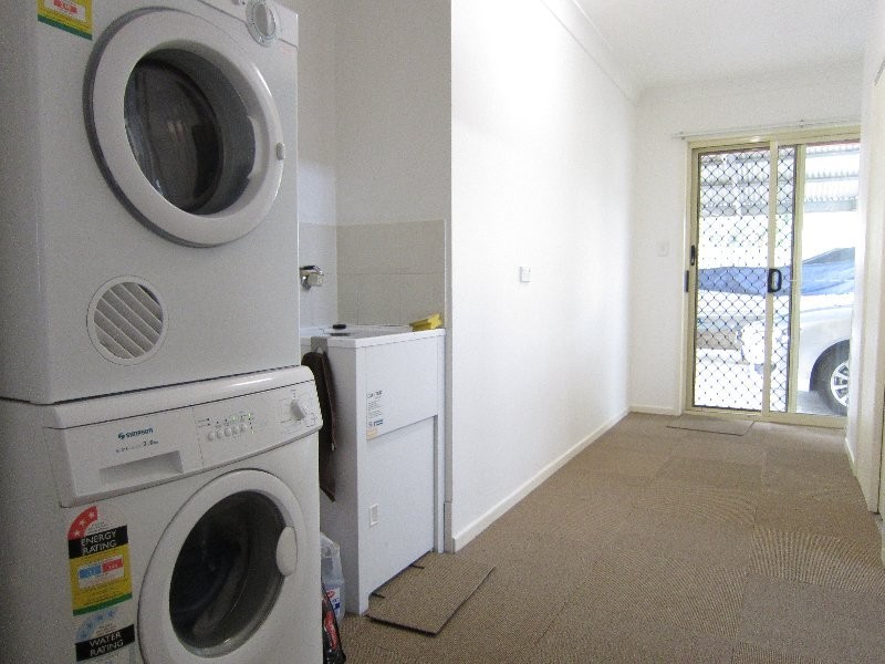 55 Discovery Street, Flinders View QLD 4305