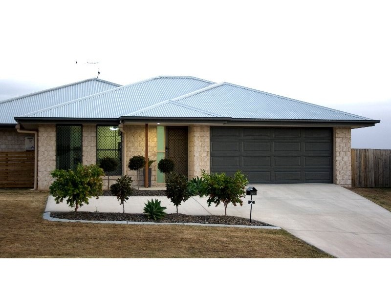 2/2 Claydon Place, Rosewood QLD 4340