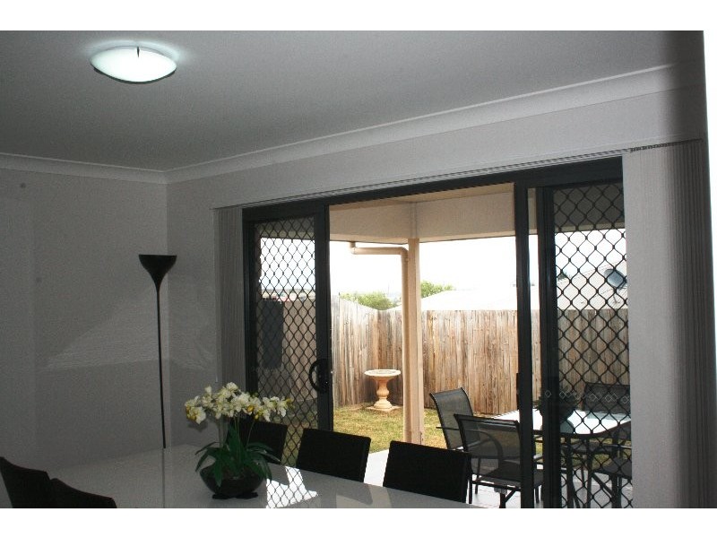 2/2 Claydon Place, Rosewood QLD 4340