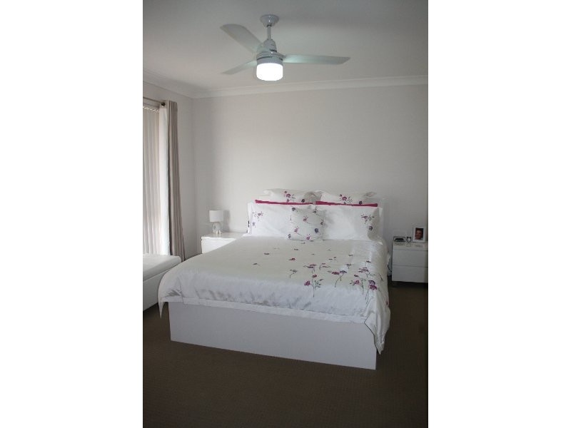 2/2 Claydon Place, Rosewood QLD 4340
