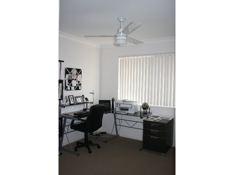2/2 Claydon Place, Rosewood QLD 4340