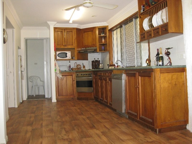 28 Hall Street, Yamanto QLD 4305