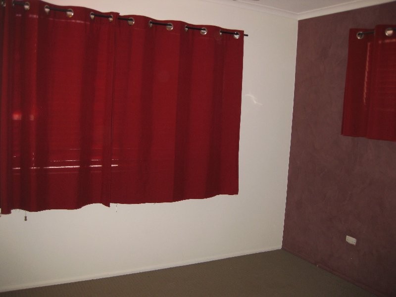 28 Hall Street, Yamanto QLD 4305