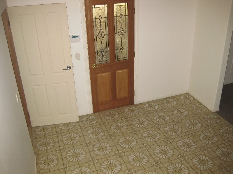 28 Hall Street, Yamanto QLD 4305