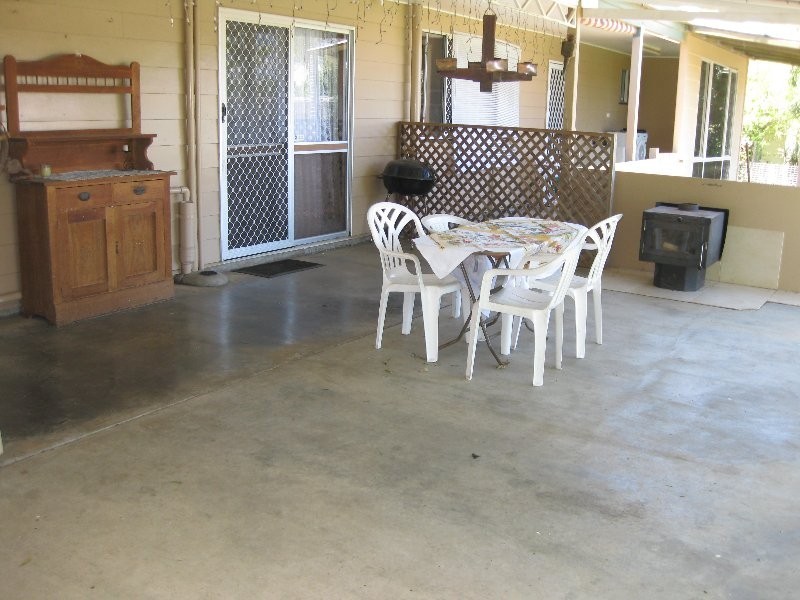 28 Hall Street, Yamanto QLD 4305