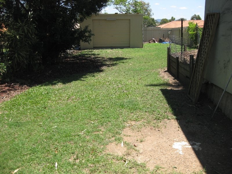 28 Hall Street, Yamanto QLD 4305