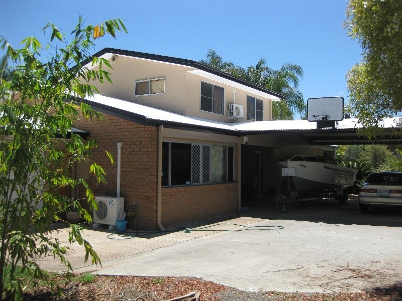 28 Hall Street, Yamanto QLD 4305