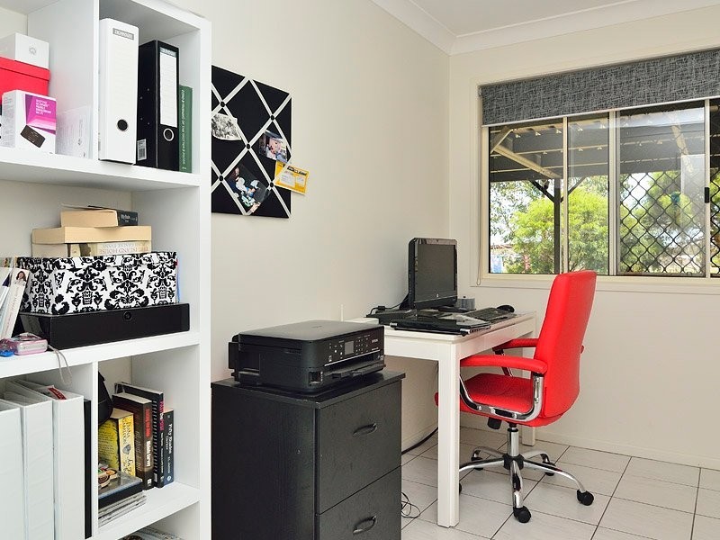 953 Middle Road, Peak Crossing QLD 4306