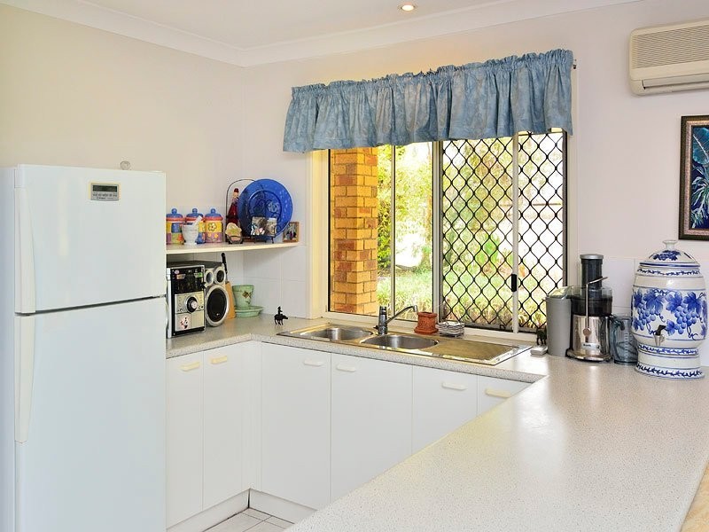 953 Middle Road, Peak Crossing QLD 4306