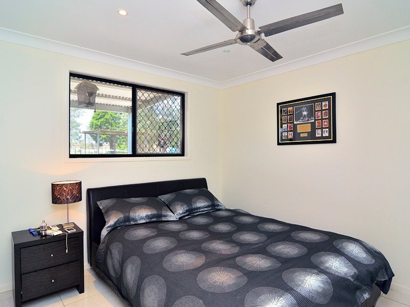 953 Middle Road, Peak Crossing QLD 4306