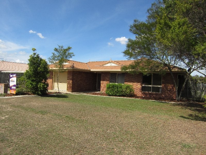 4 Capriole Close, Yamanto QLD 4305