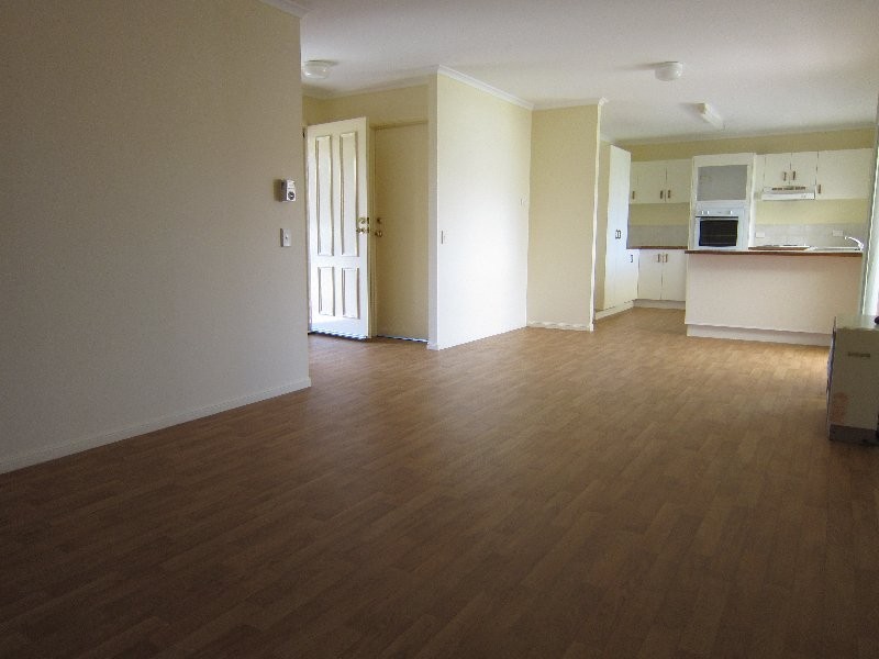 4 Capriole Close, Yamanto QLD 4305