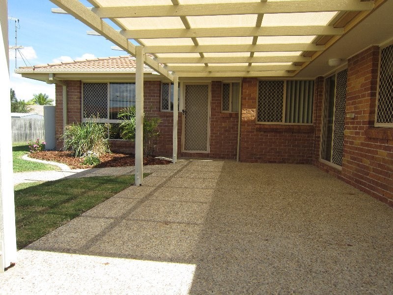 4 Capriole Close, Yamanto QLD 4305