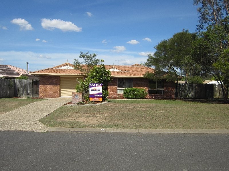 4 Capriole Close, Yamanto QLD 4305