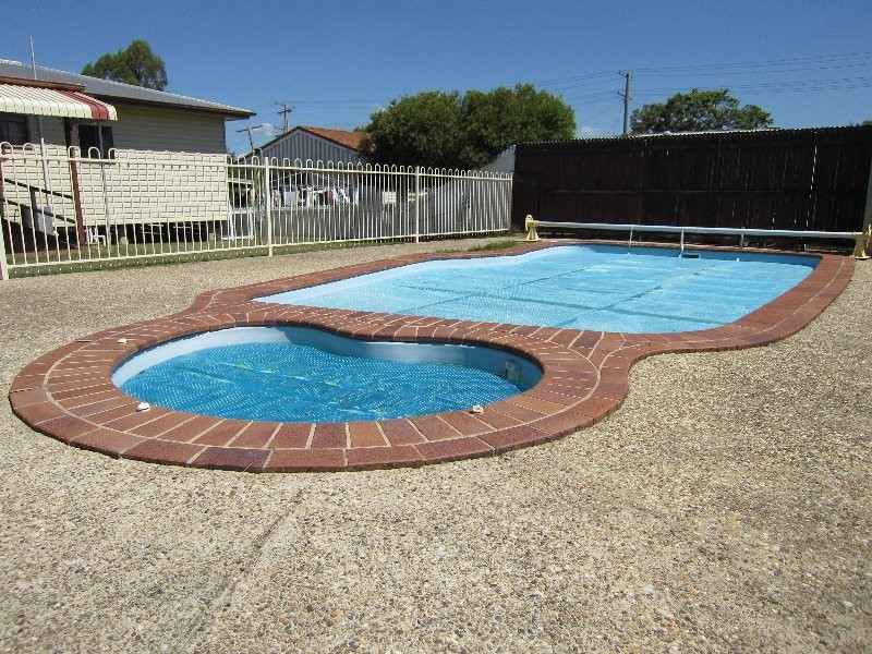 2 Leslie Street, East Ipswich QLD 4305
