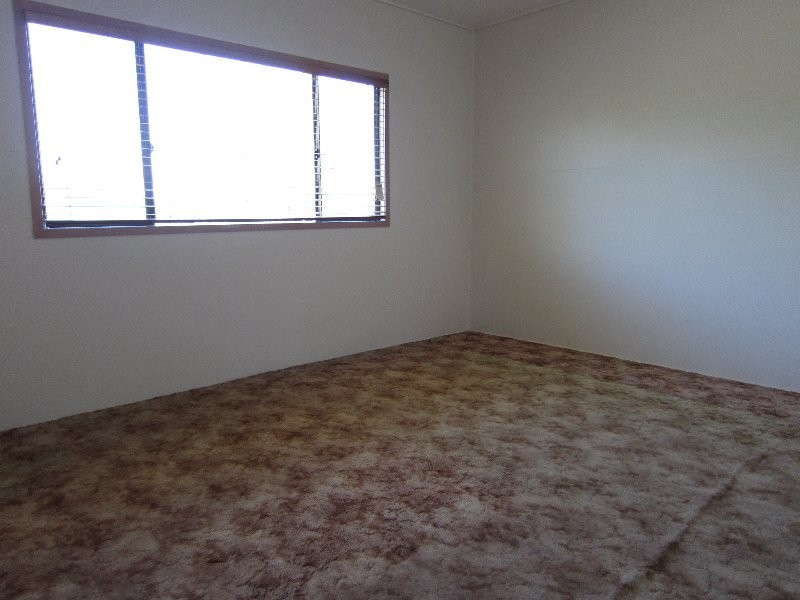 2 Leslie Street, East Ipswich QLD 4305