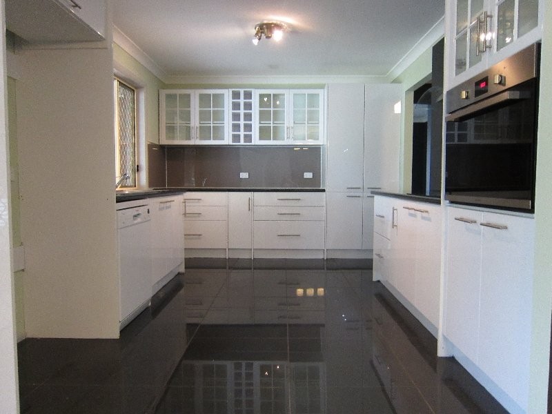 9 Pioneer Drive, Raceview QLD 4305