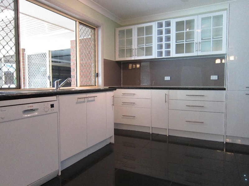 9 Pioneer Drive, Raceview QLD 4305