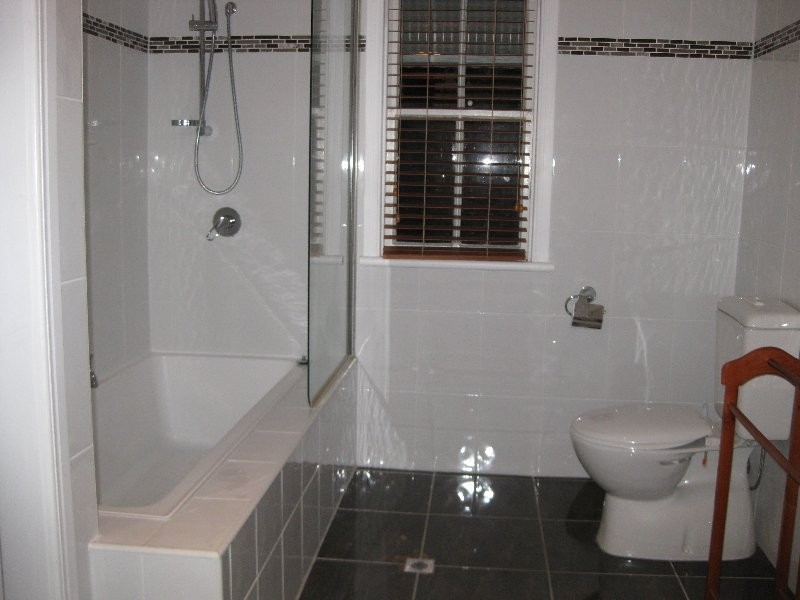 70 Cole Street, Silkstone QLD 4304