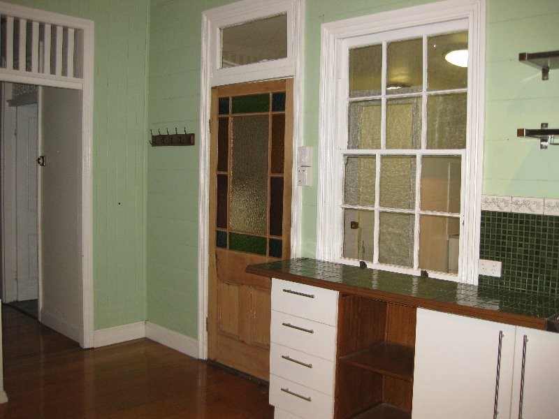 70 Cole Street, Silkstone QLD 4304