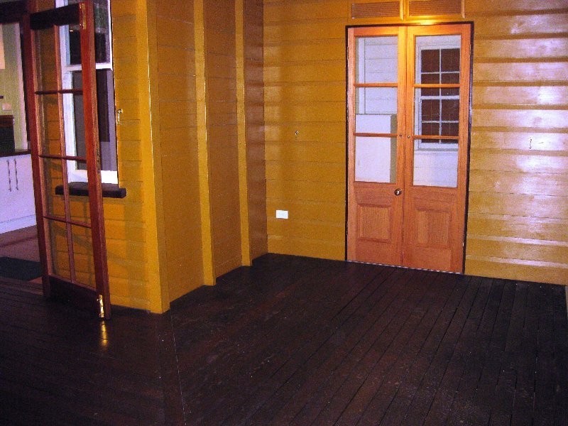 70 Cole Street, Silkstone QLD 4304