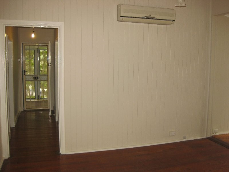 21 Alice Street, Silkstone QLD 4304