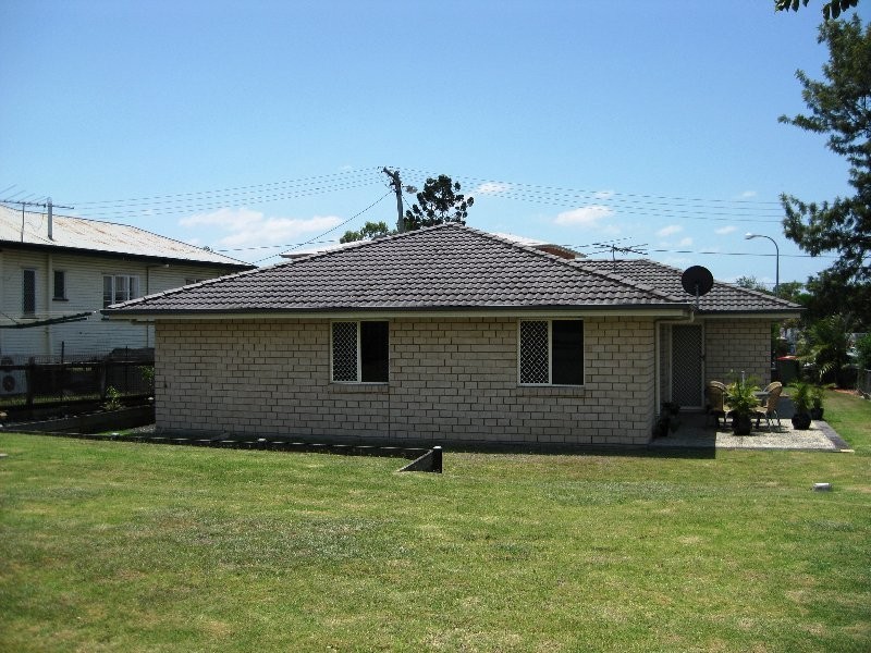 43 Railway Street, Booval QLD 4304