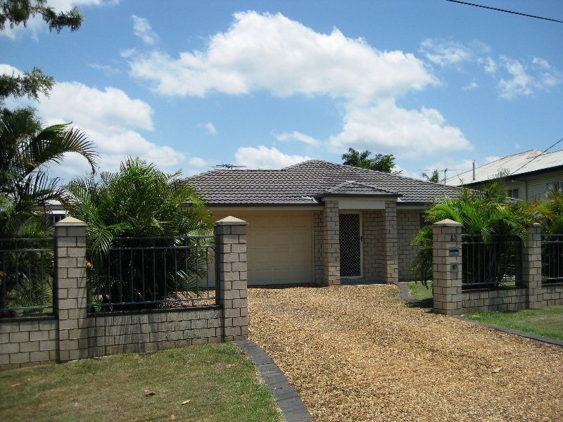 43 Railway Street, Booval QLD 4304