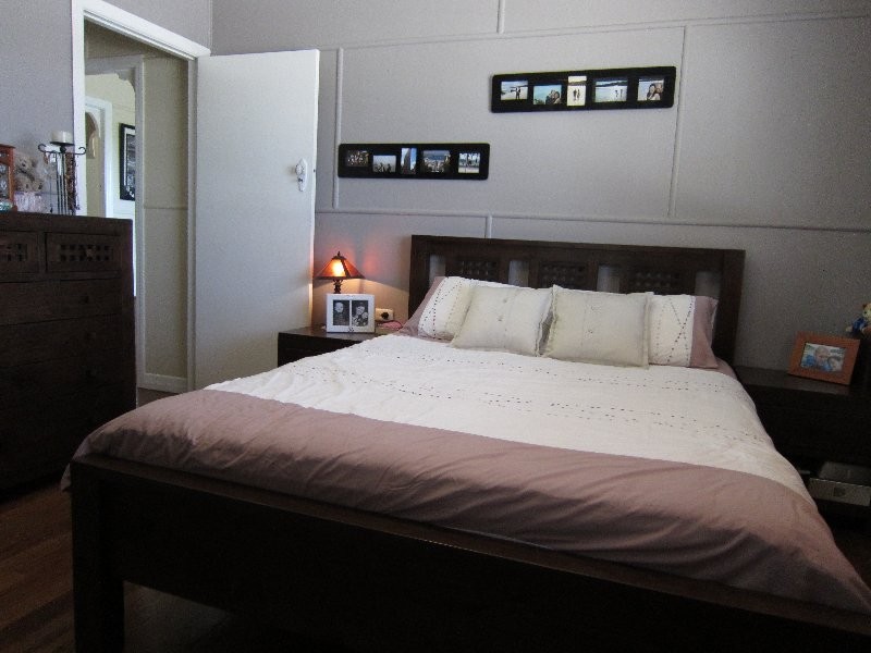 7 Stuart Street, Eastern Heights QLD 4305