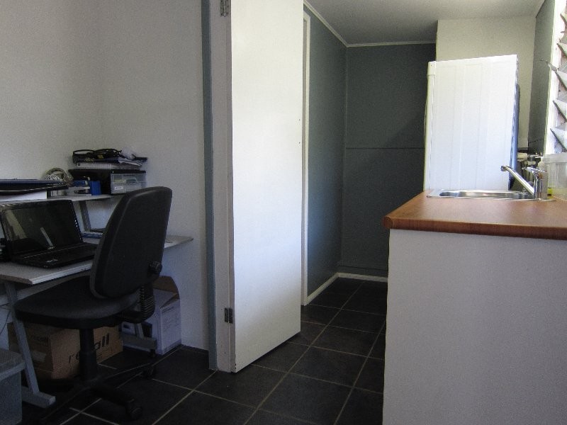 7 Stuart Street, Eastern Heights QLD 4305