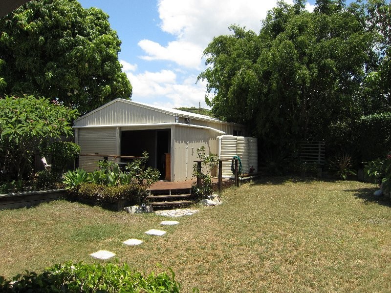 7 Stuart Street, Eastern Heights QLD 4305