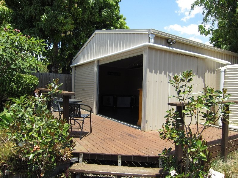 7 Stuart Street, Eastern Heights QLD 4305